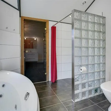 Hekla - 30km From The Sea By Interhome *